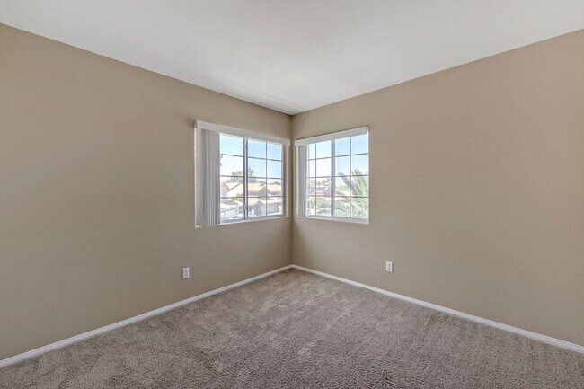 Building Photo - 151 Kachina Dr