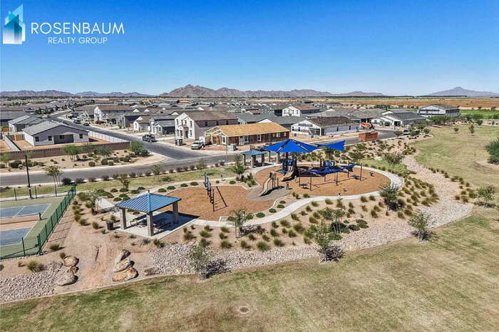 Building Photo - 47662 W Mellen Ln