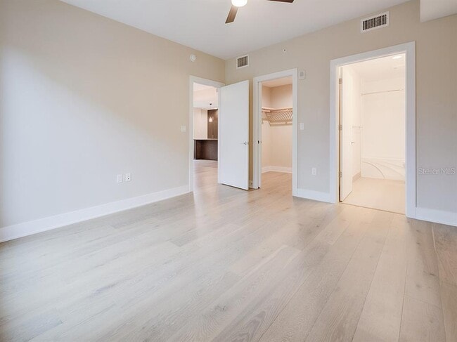 Building Photo - 199 Dali Blvd