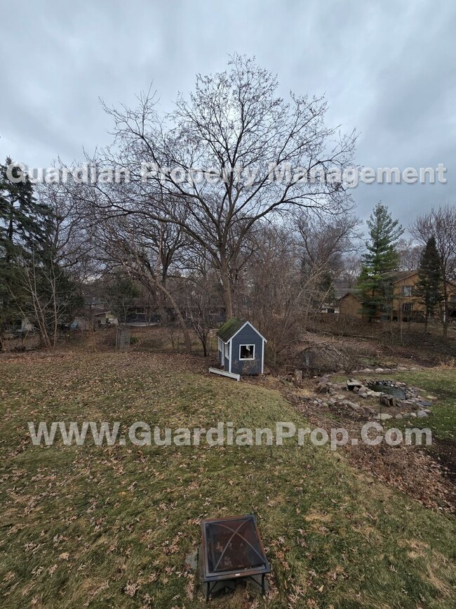 Building Photo - Coming Soon! Large Single-Family Home in Crystal, Owner suite W/ private balcony. 2nd deck and wa...