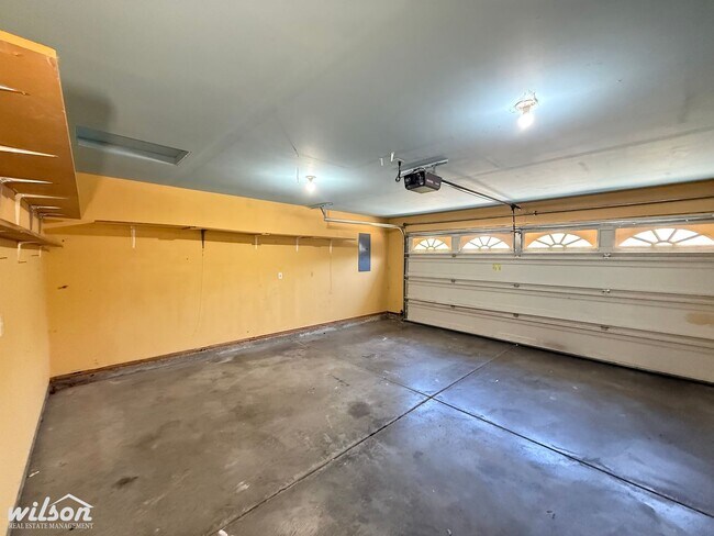 Building Photo - 7400 Richey Rd