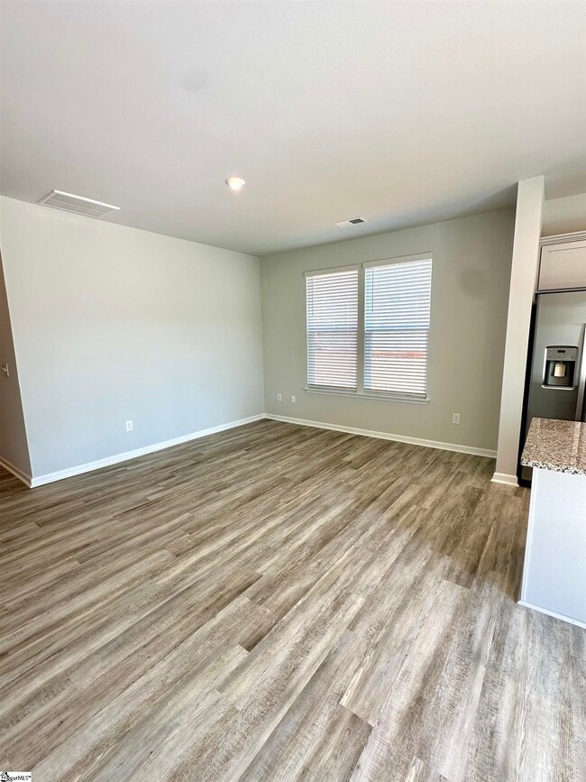 Building Photo - 120 Randwick Ln