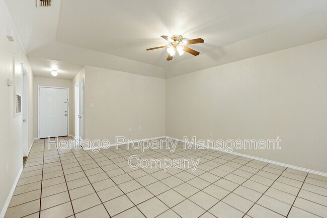 Building Photo - 236 Rosalie Dr