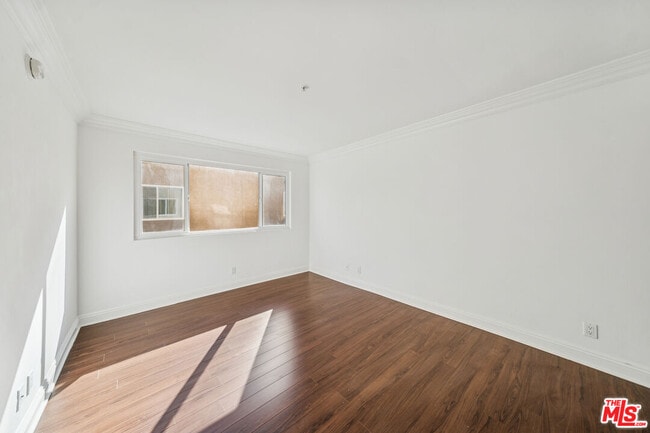 Building Photo - 1508 Greenfield Ave