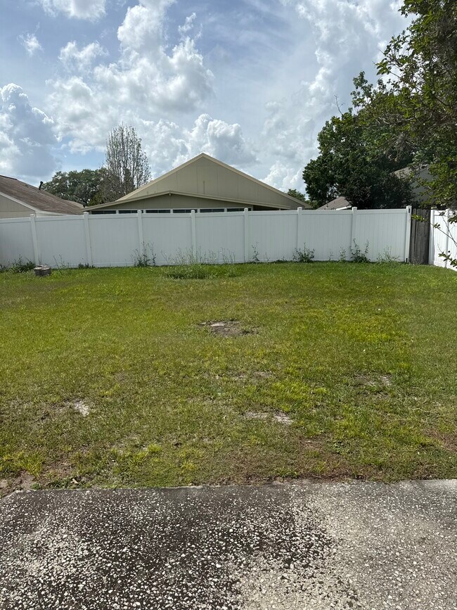 Building Photo - 4104 Oakberry Dr