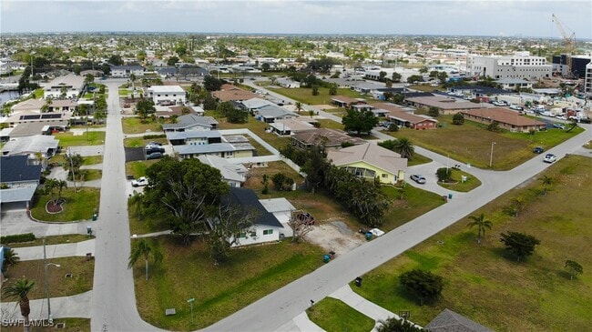 Building Photo - 4839 Tudor Dr