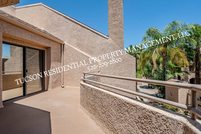 Building Photo - 5675 N Camino Esplendora