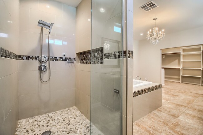 Building Photo - 4 Bedroom 3 Bathroom Single Family Home in...