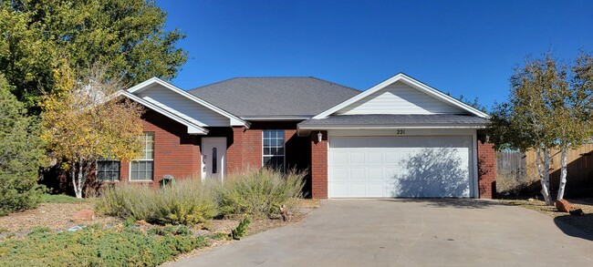 Primary Photo - NEWER HOME WITH QUICK ACCESS TO CANNON