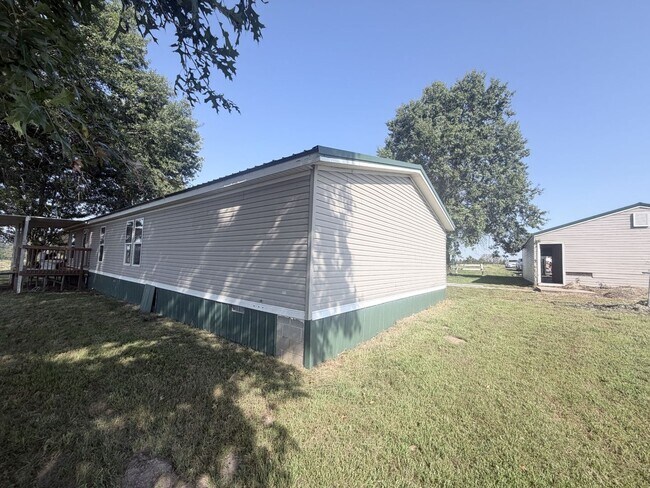 Building Photo - 740 Co Rd 102