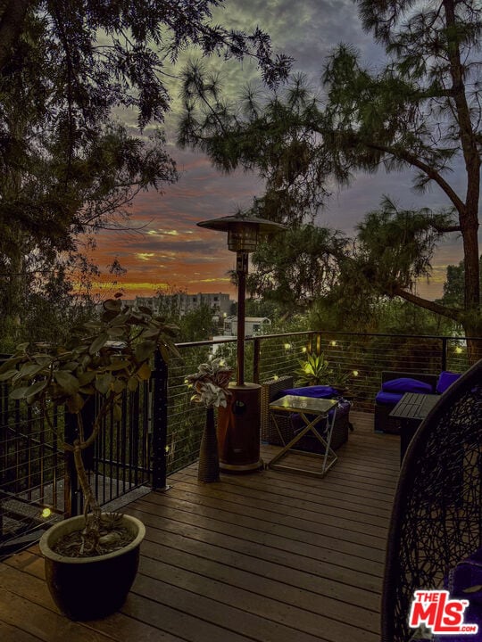 Building Photo - 1933 Lemoyne St