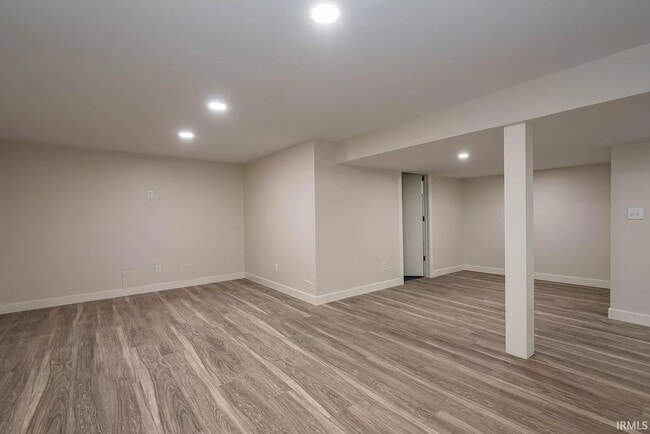 Building Photo - Complete Eastside Renovation - 4BR/4BA Lar...