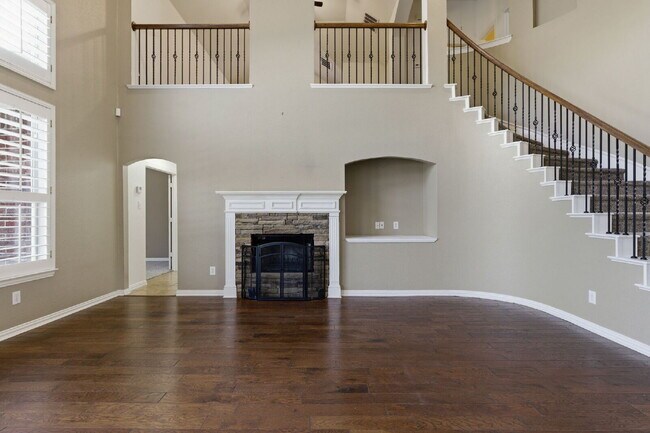 Building Photo - "Exceptional 3-2.5-2 with Flexible Living and Greenbelt Privacy!"