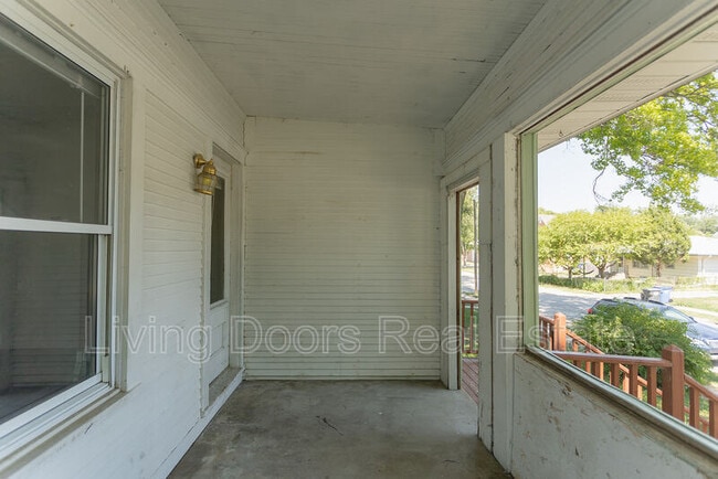 Building Photo - 1529 N 24th St