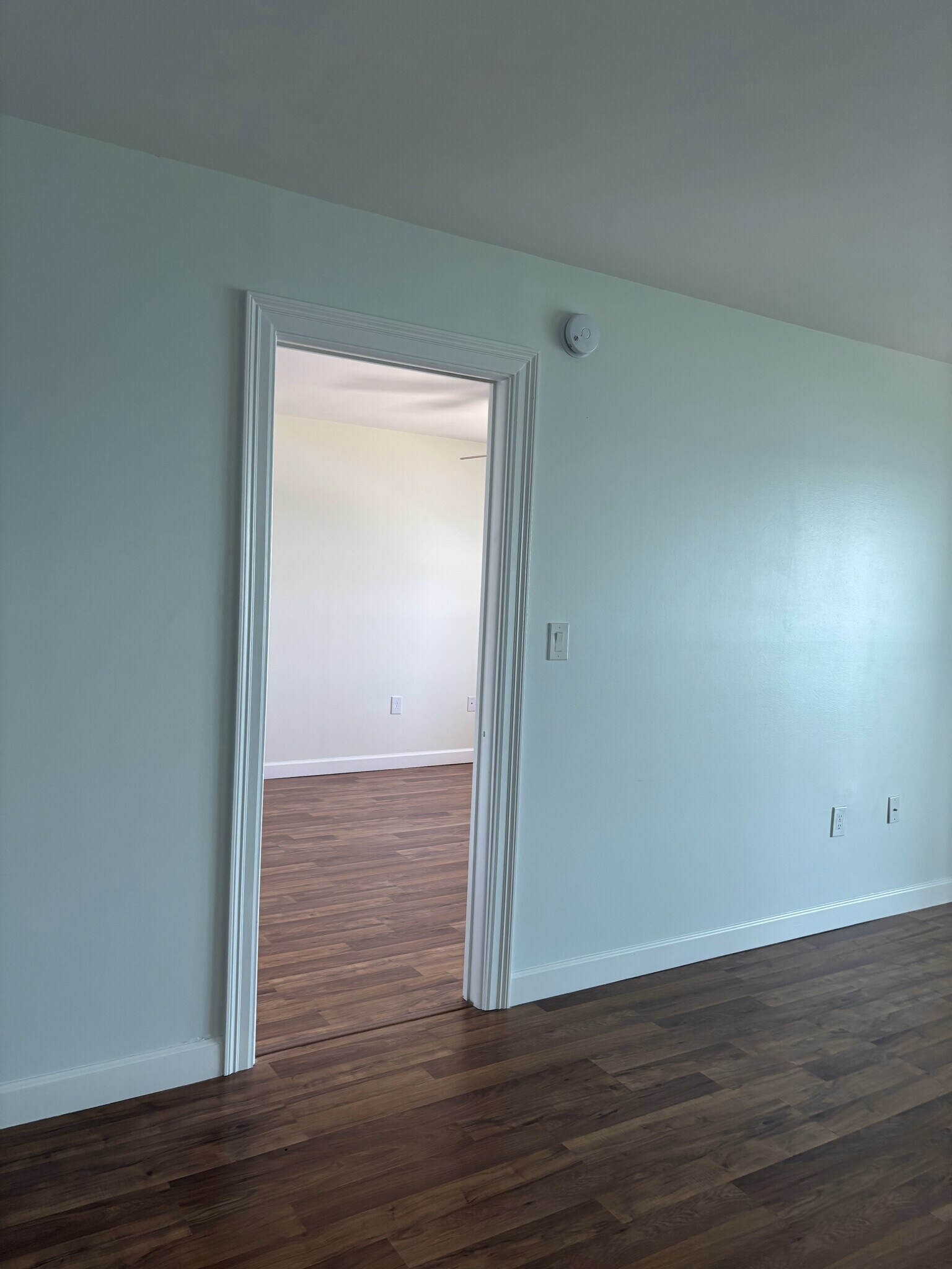 Building Photo - 5020 Brittany Dr S