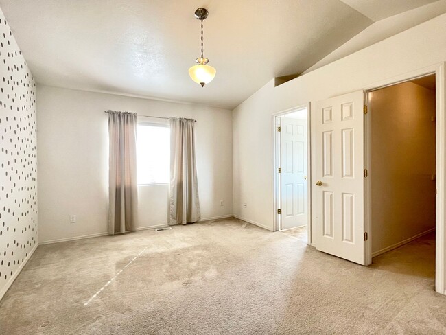 Building Photo - Beautiful Single Family Home Available Soon!