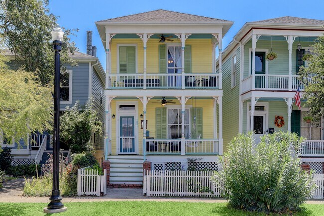 Primary Photo - 1221 Sealy Ave