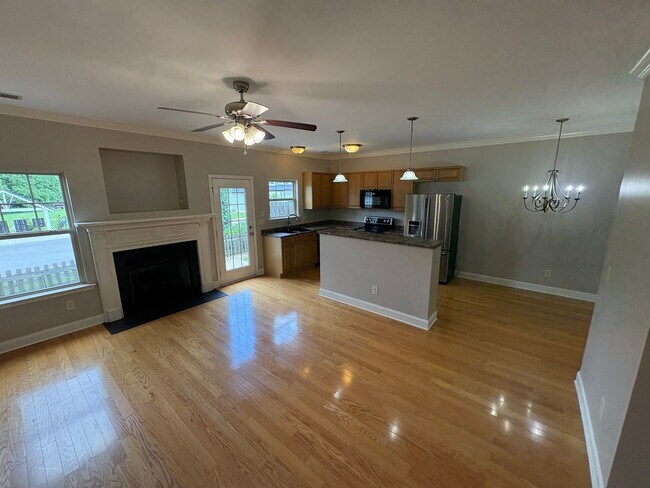Building Photo - 735 Tulip Grove Rd