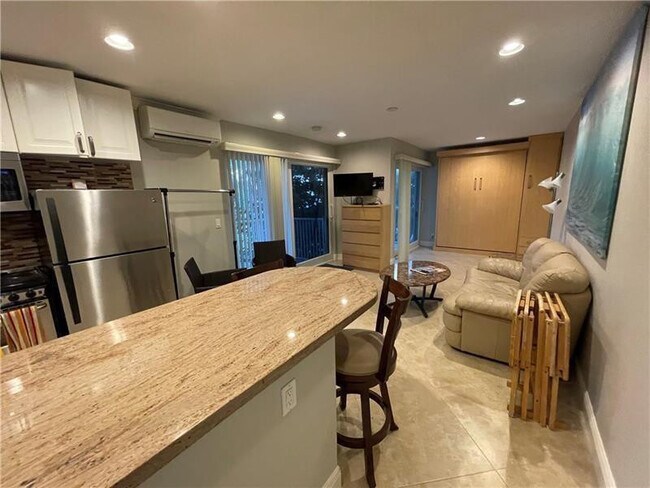 Building Photo - 4564 El Mar Dr