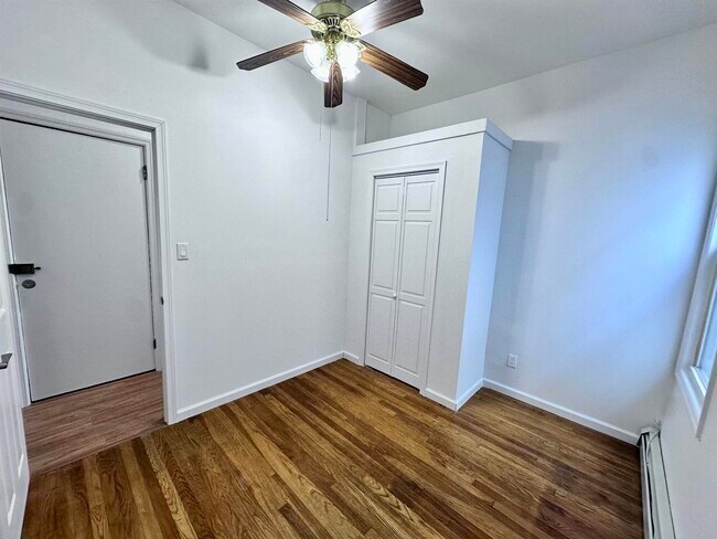 Building Photo - 809 Palisade Ave