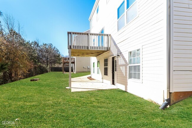 Building Photo - 252 Carrington Way