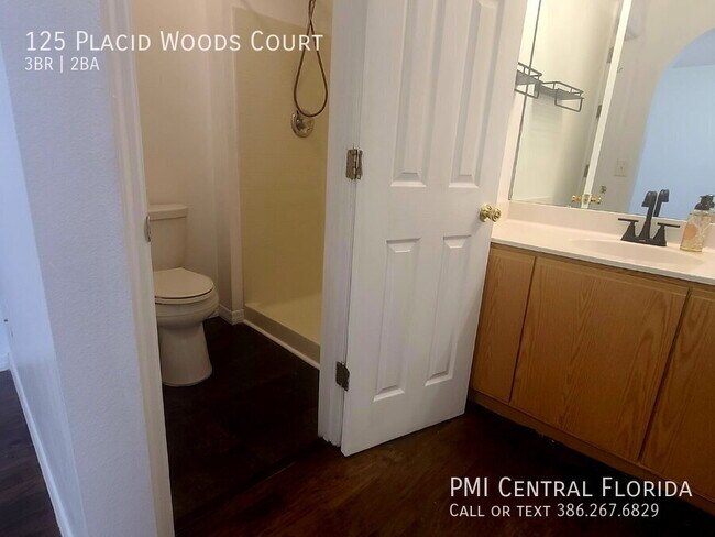 Building Photo - 125 Placid Woods Ct