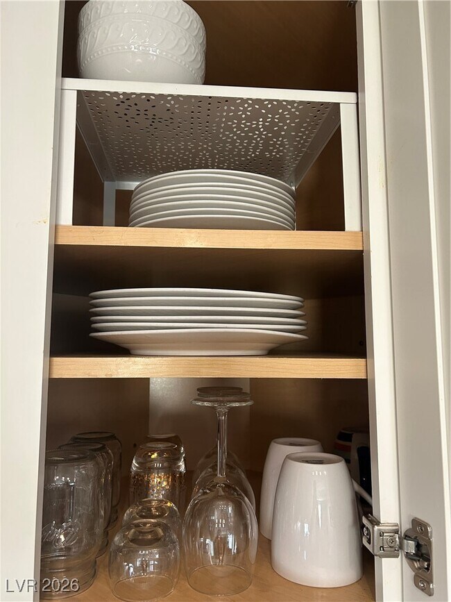 Building Photo - 1358 Lorilyn Ave