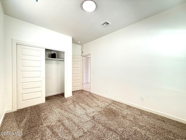 Building Photo - 7792 Enchanted Pk Dr