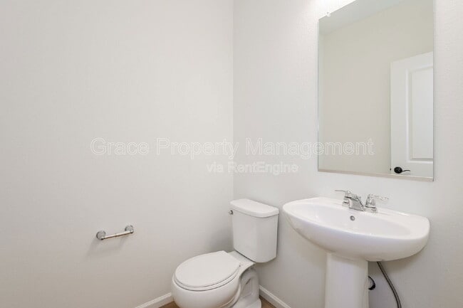 Building Photo - 1131 Anker Dr