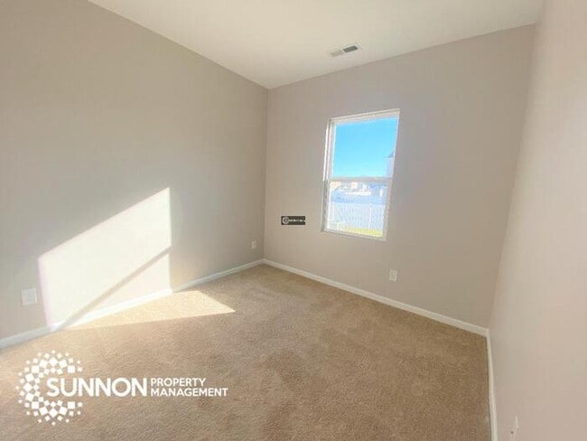 Building Photo - Charming 4 Bed, 3 Bath Home Corner Lot in Indian Trail!