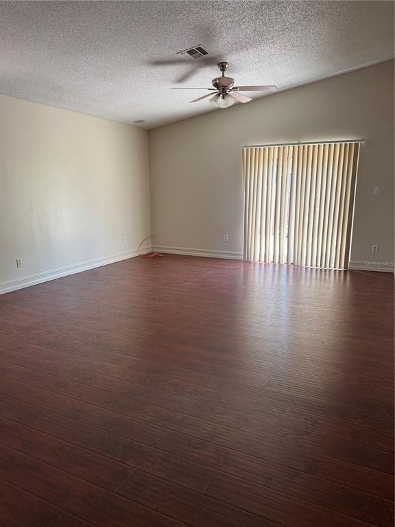 Building Photo - 1618 Bobolink Ln