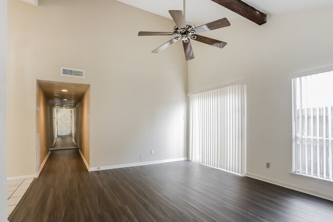 Building Photo - 11807 Gatlinburg Dr