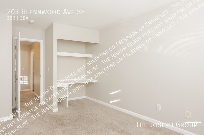 Building Photo - 203 Glennwood Ave SE