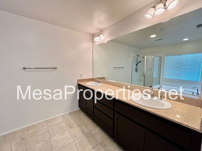 Building Photo - 6966 Madison Ln