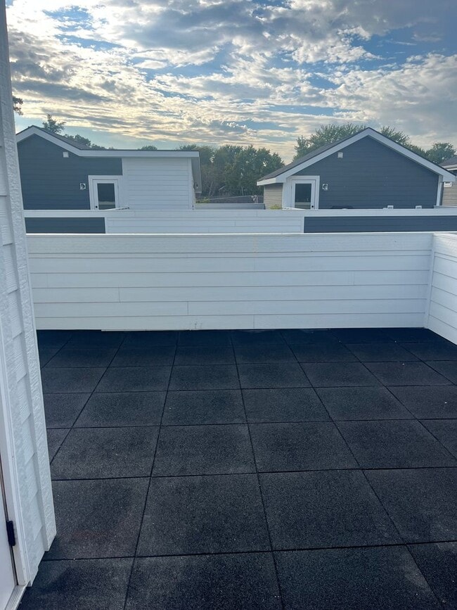 Building Photo - New Construction, 2 bed, 3 bath Row Home, with 2 car garage, fireplace, and rooftop deck!