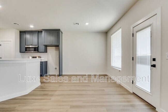 Building Photo - 8305 NW 163rd Ter