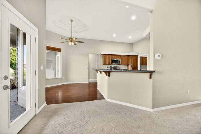 Building Photo - 460 Robert Trent Jones Blvd