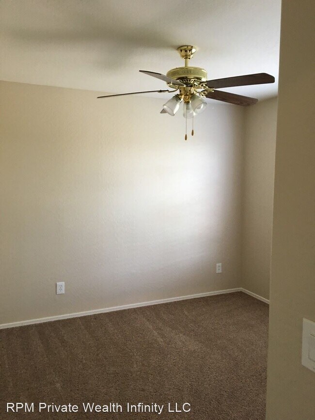 Building Photo - 4 br, 3 bath House - 21826 W. Sonora Street
