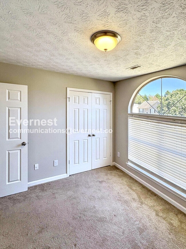 Building Photo - 7011 Regency Ln