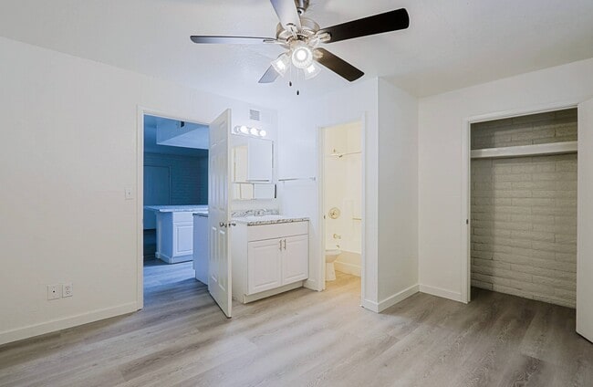 Building Photo - Rancho La Fuente