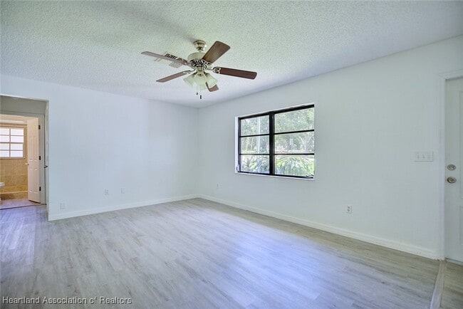 Building Photo - 640 Placid Lakes Blvd