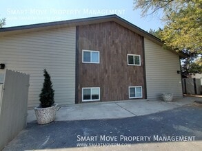 Building Photo - 2553 Targee-
