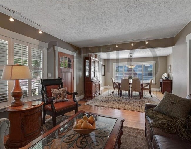 Building Photo - **COMING SOON** Stunning South Hill Home