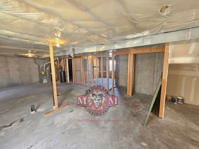 Building Photo - 3 Bed 2 Bath Home in a Herriman