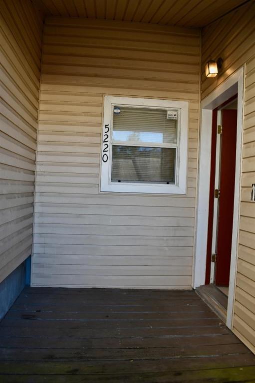 Building Photo - 5220 SW 21st Pl