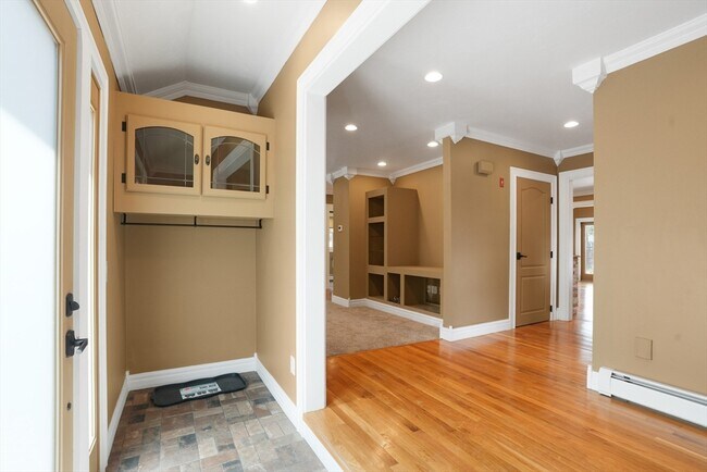 Building Photo - 56 Chipaway Rd