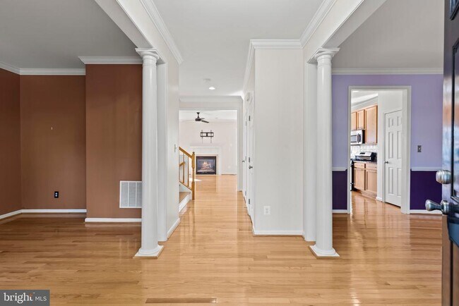 Building Photo - 2460 Five Fathom Cir