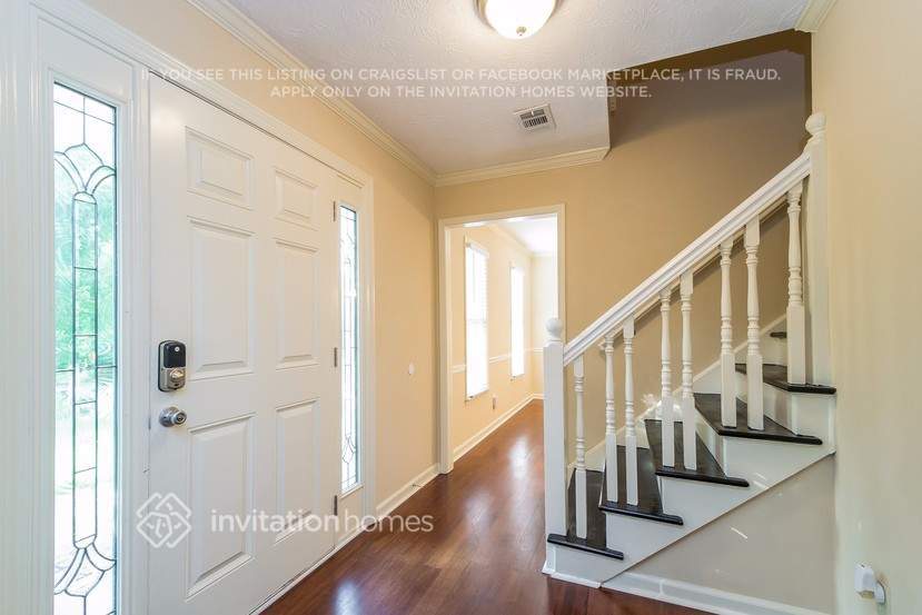 Building Photo - 3761 Apple Way
