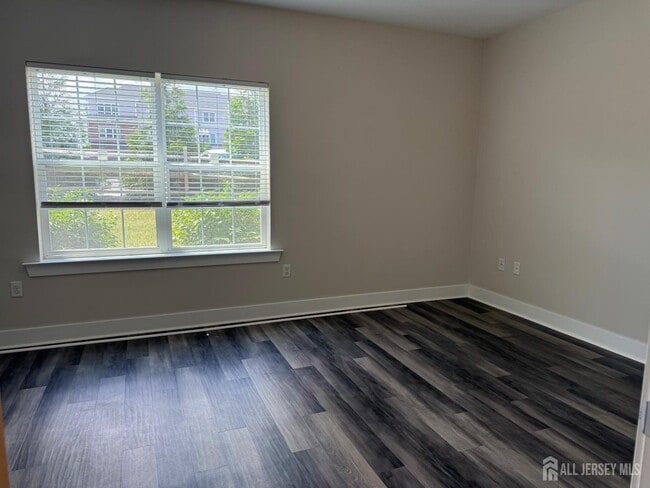 Building Photo - 816 Stiller Ln
