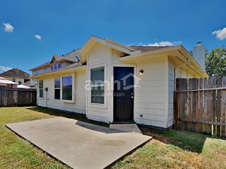 Building Photo - 2414 Teal Run Place Dr